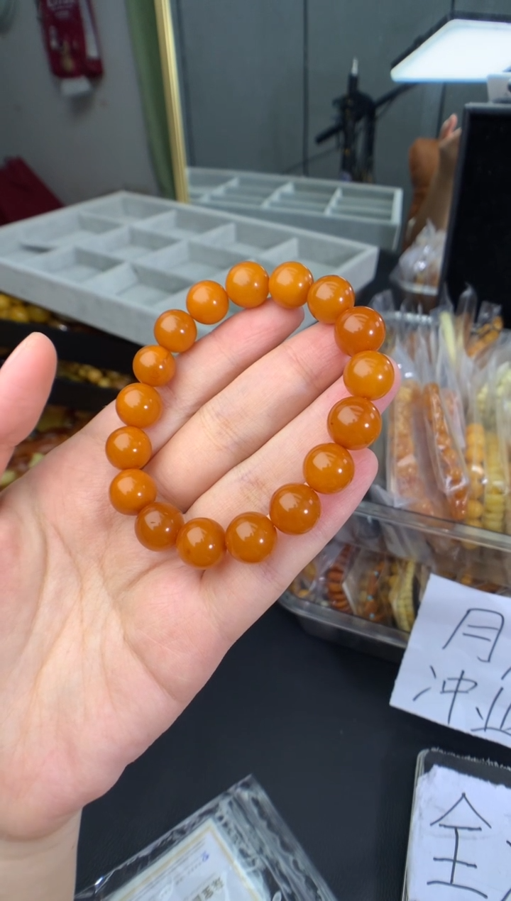 蜜蜡未镶嵌珠宝奇石1