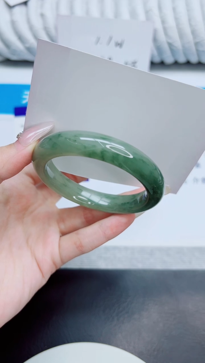 未镶嵌手镯石英质玉191/53.7