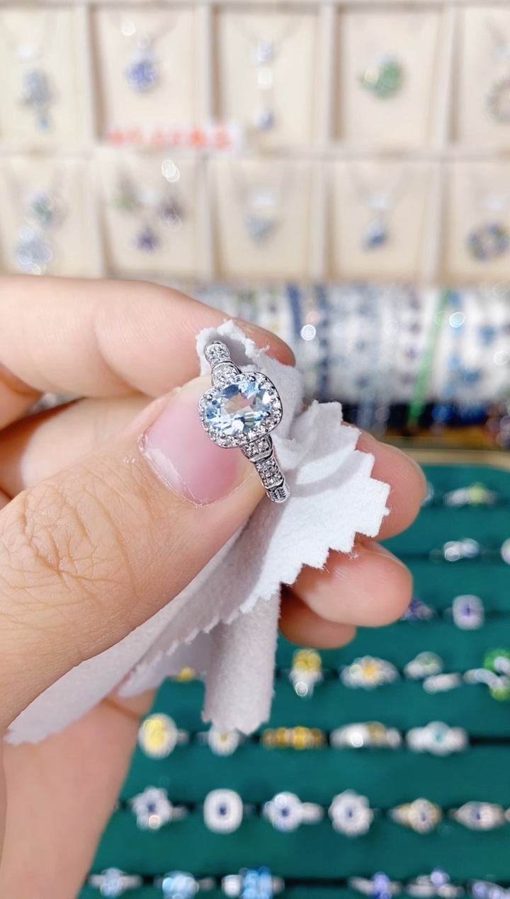 【闪购商品】海蓝宝石戒指银S925镶嵌带证书