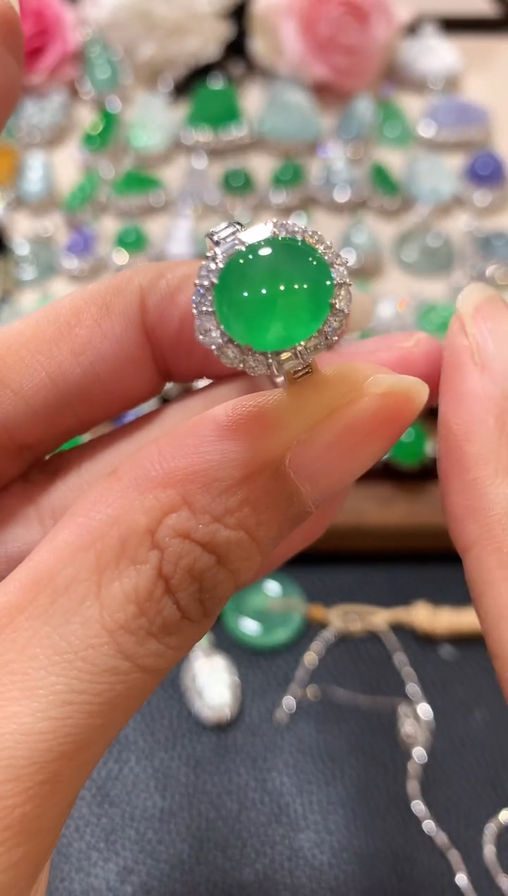 18K金镶嵌戒指翡翠m97  