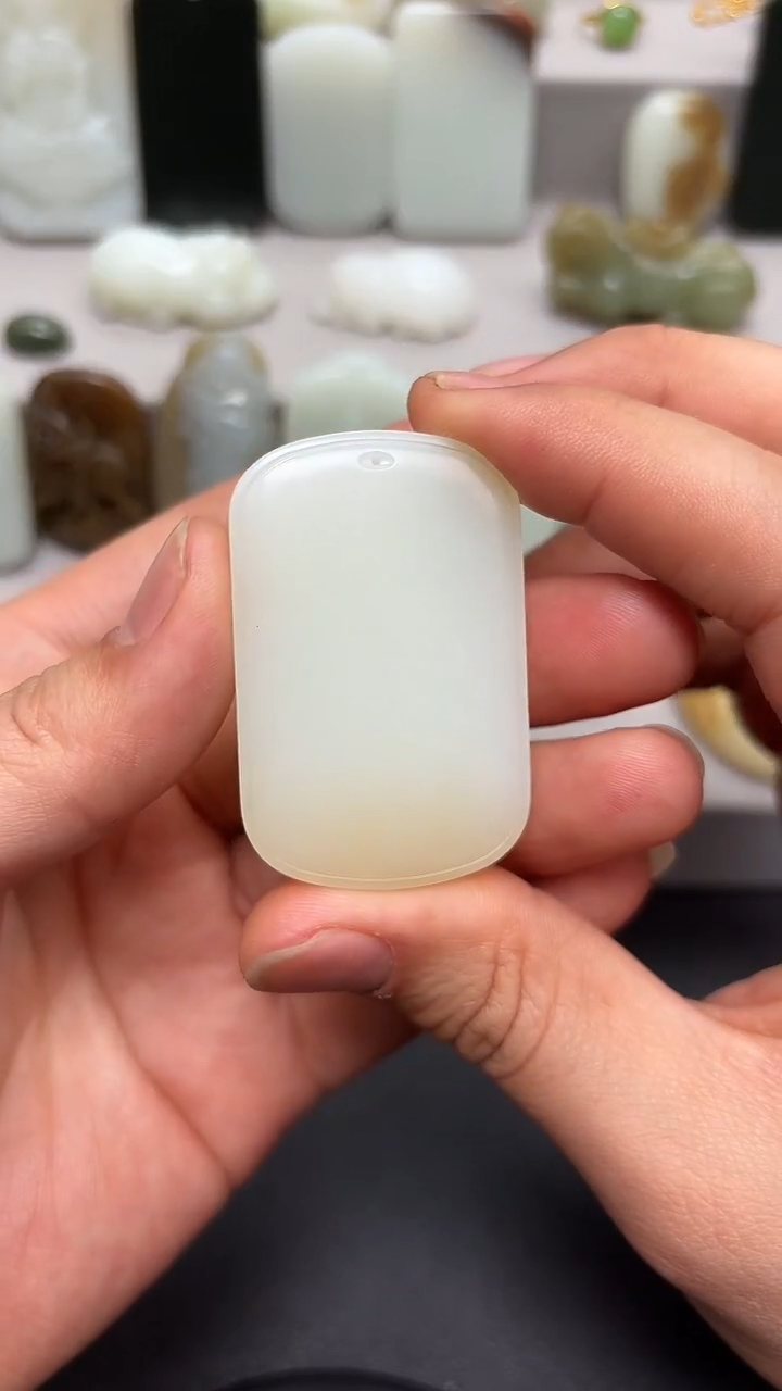 【闪购商品】和田玉颈饰未镶嵌.