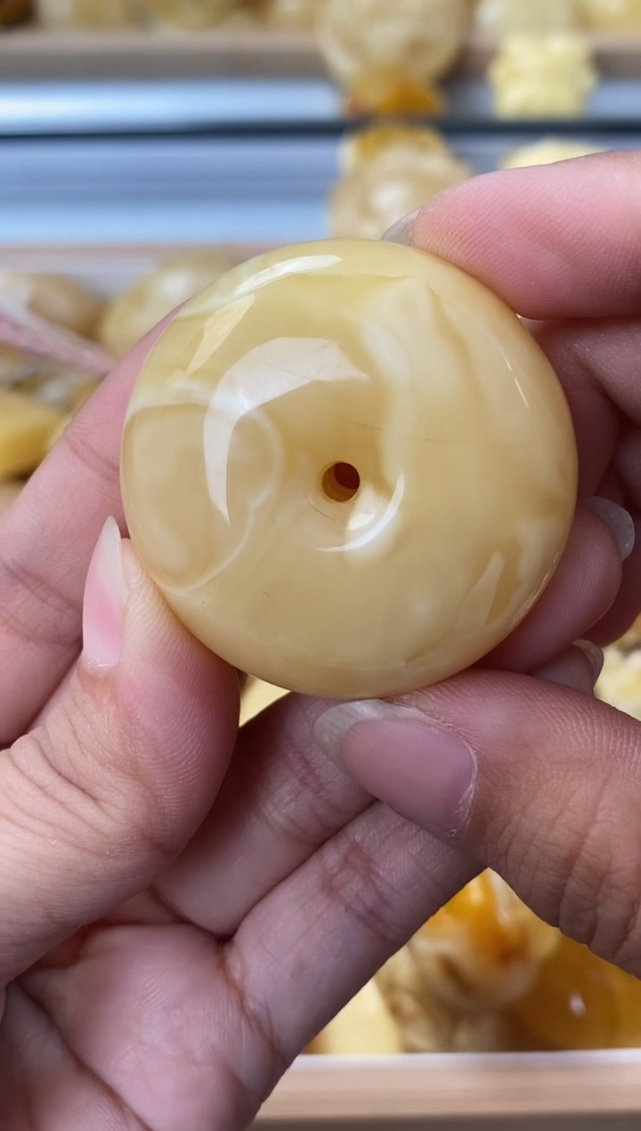 未镶嵌琥珀裸石天然琥珀蜜蜡