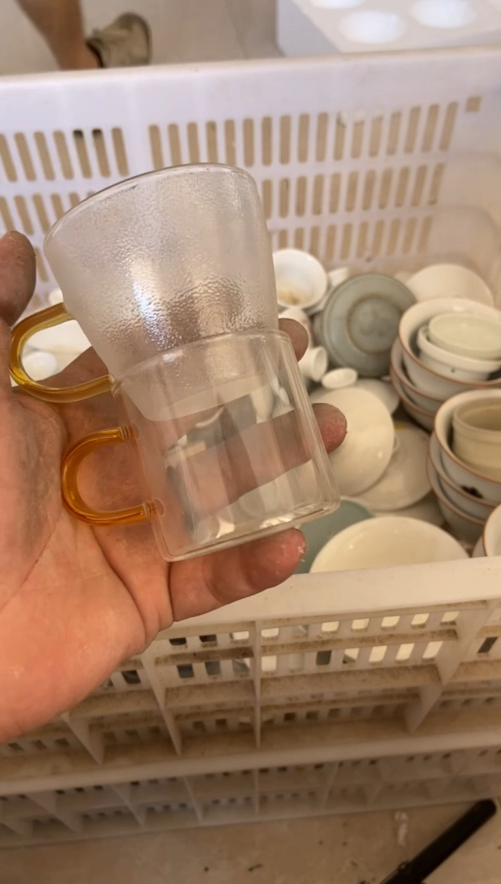 杯无运费险有瑕疵的摄影的产品有使用过的痕迹有点脏介意勿拍