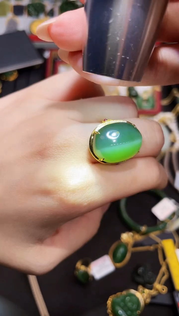 和田玉戒指18K金镶嵌多样性发一Z