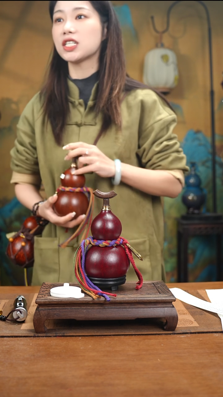 YU002简约大漆款天然酒葫芦（一物一拍）