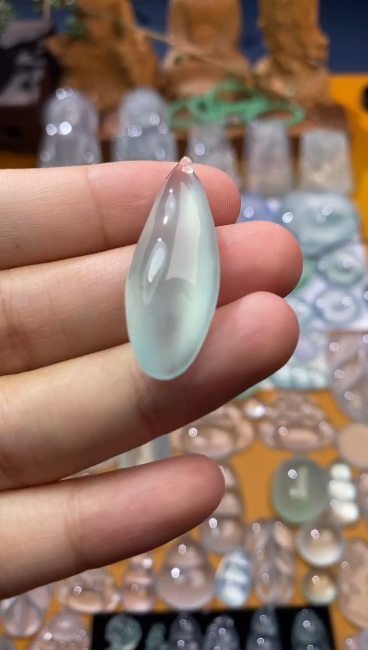 【闪购商品】定制翡翠未镶嵌福瓜34.7*12.6*7.4