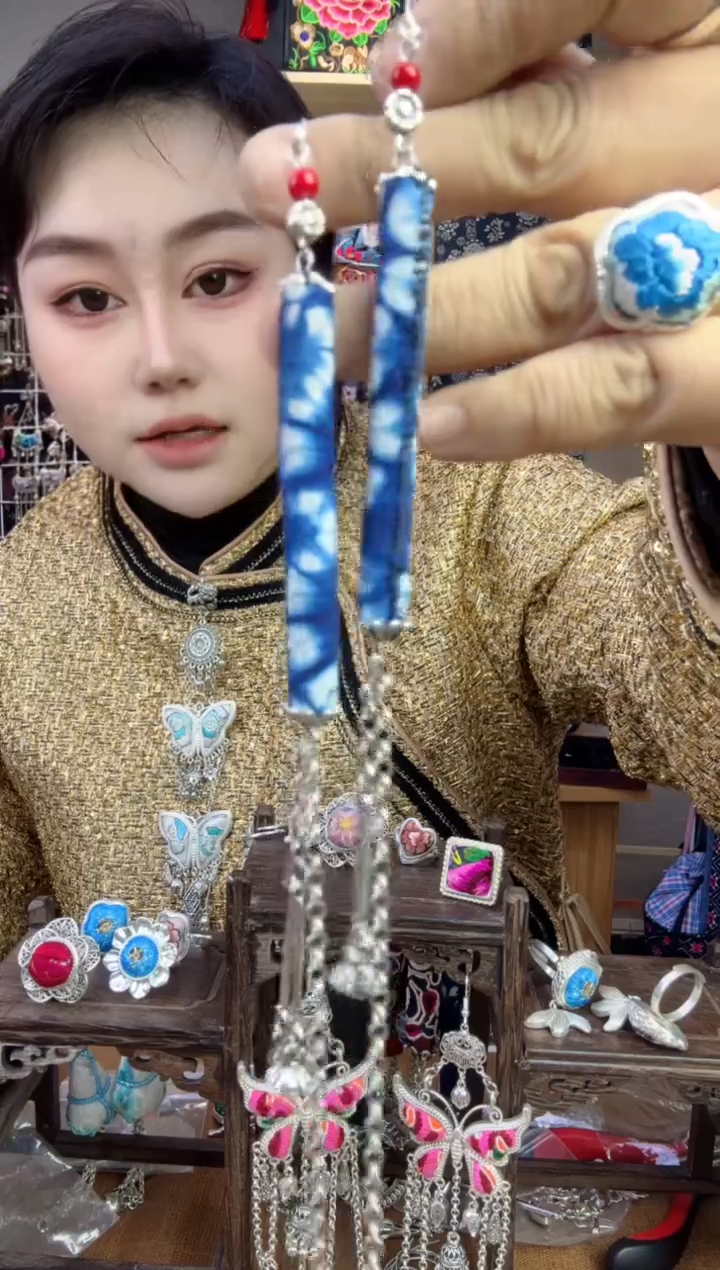 【闪购商品】刺绣纯手工苗绣非遗耳环