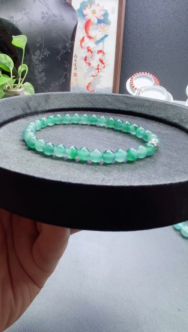 颈饰未镶嵌翡翠h****美0265682715