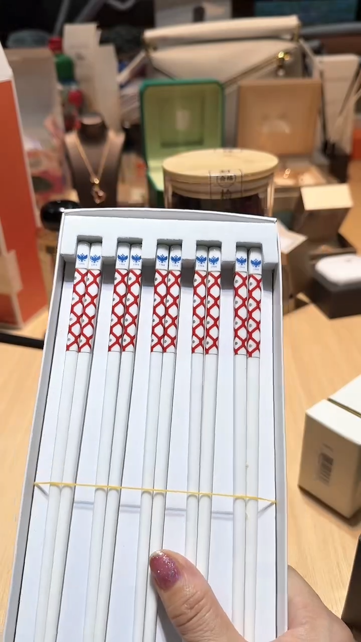 【闪购商品】瓷片锅碗瓢盆一件不剩