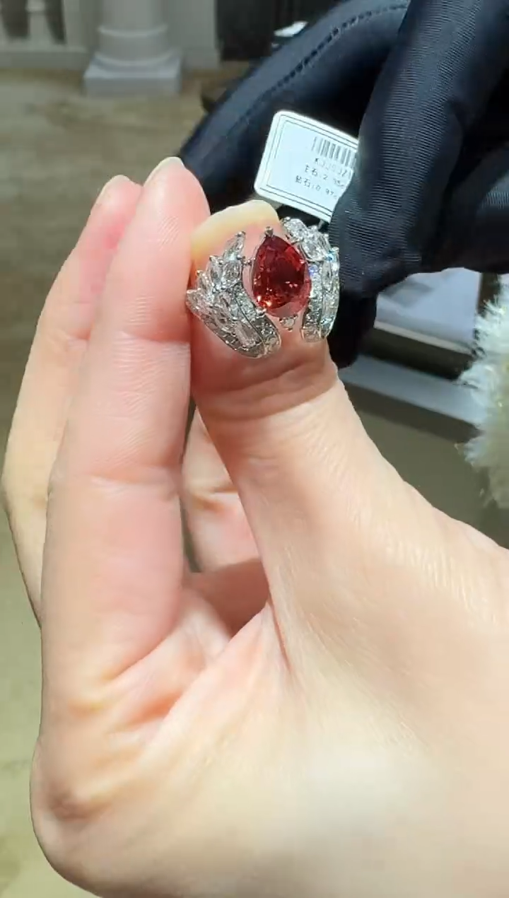 【闪购商品】尖晶石戒指18K金镶嵌1【】