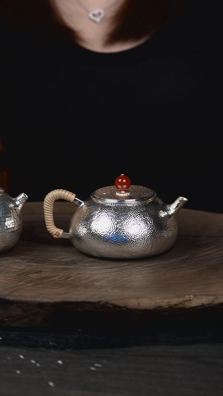 手工锤纹石瓢泡茶壶