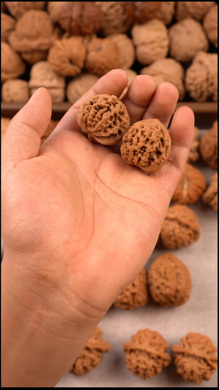 把件文玩核桃天**丶秦闷