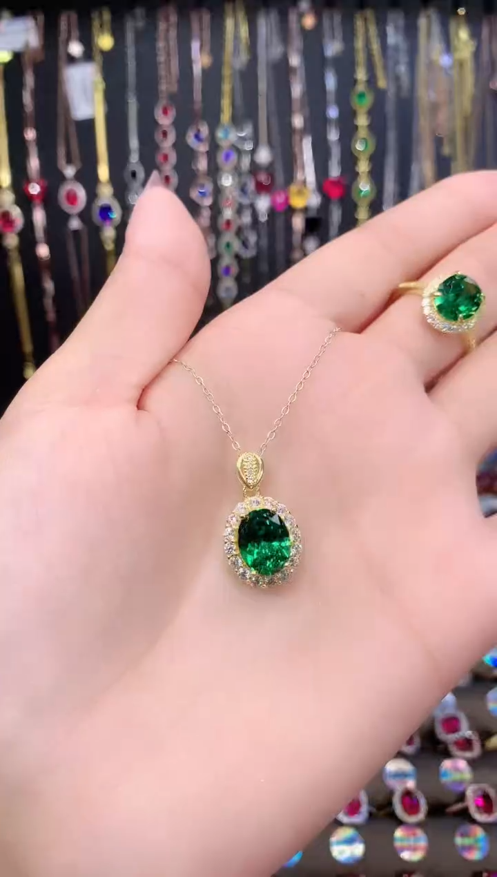 吊坠透辉石银S925镶嵌810金色