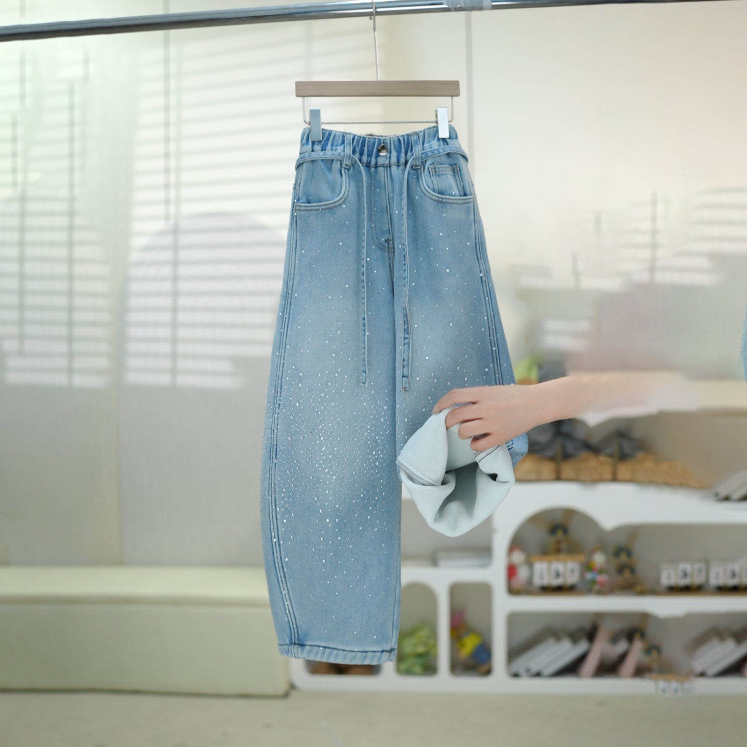 【有弹性，满钻款】女童冬季加绒加厚牛仔裤2026新款中大童儿童裤子