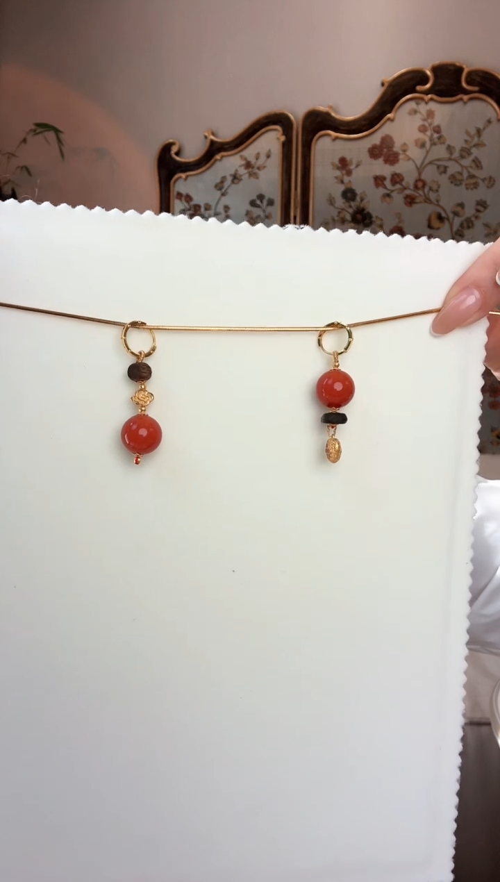 【闪购商品】南红玛瑙耳饰18K金镶嵌南红爱心耳坠