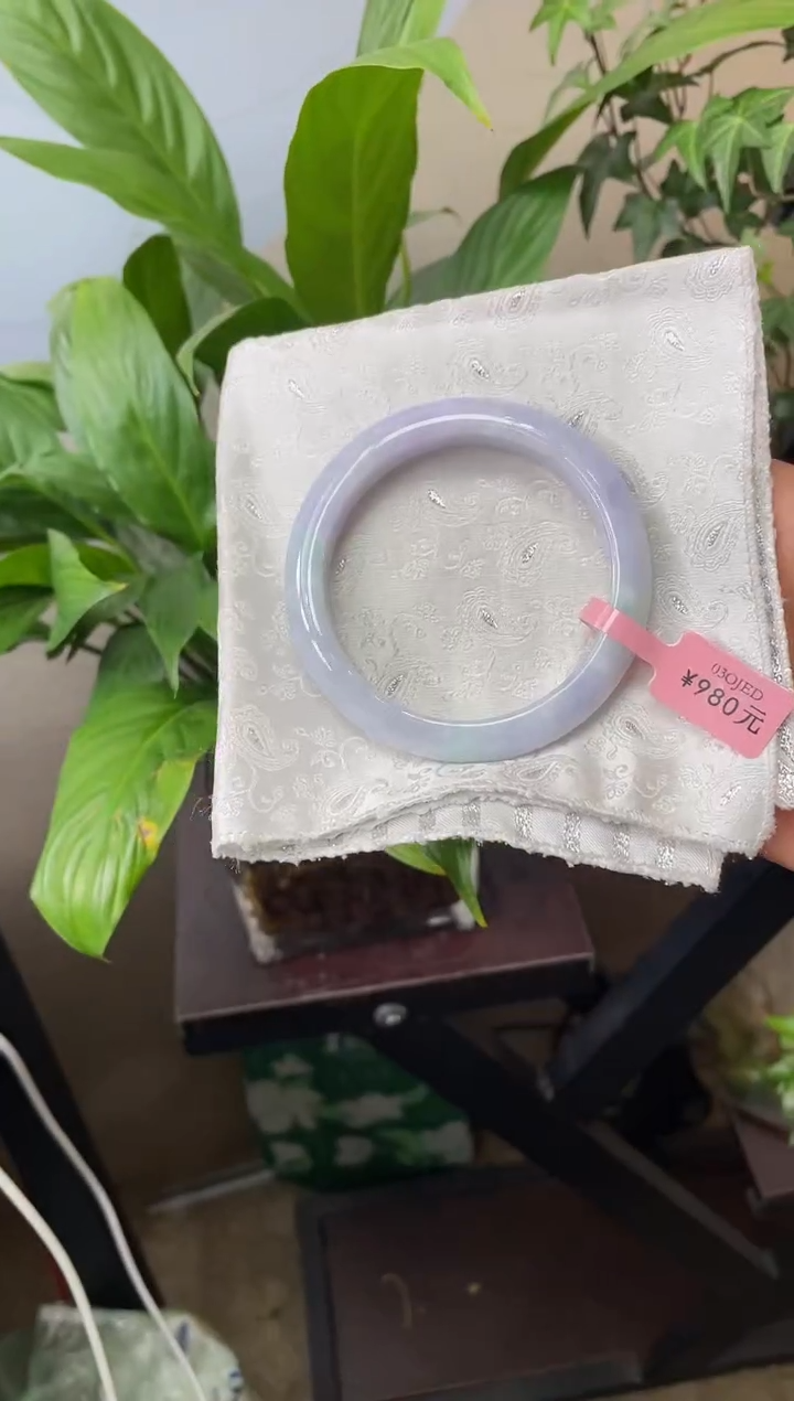 【闪购商品】翡翠手镯未镶嵌手镯09