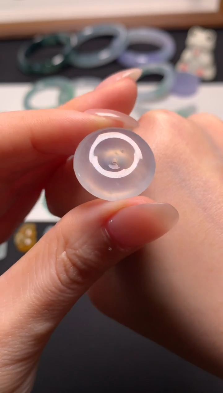 未镶嵌定制翡翠尉***举0651852974