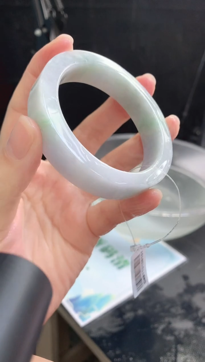 【闪购商品】定制翡翠手镯未镶嵌40 57-58正