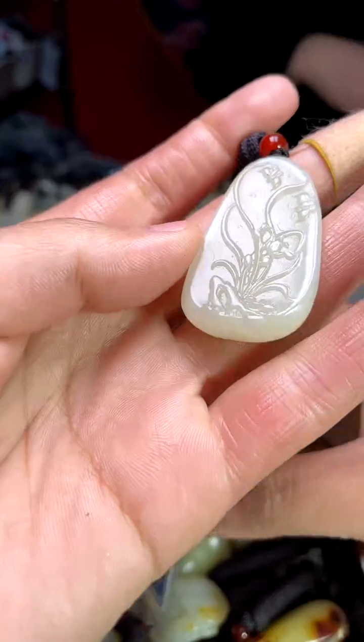 【闪购商品】和田玉颈饰未镶嵌1