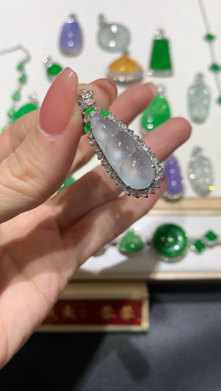 【闪购商品】翡翠吊坠(不含链)18K金镶嵌团购5