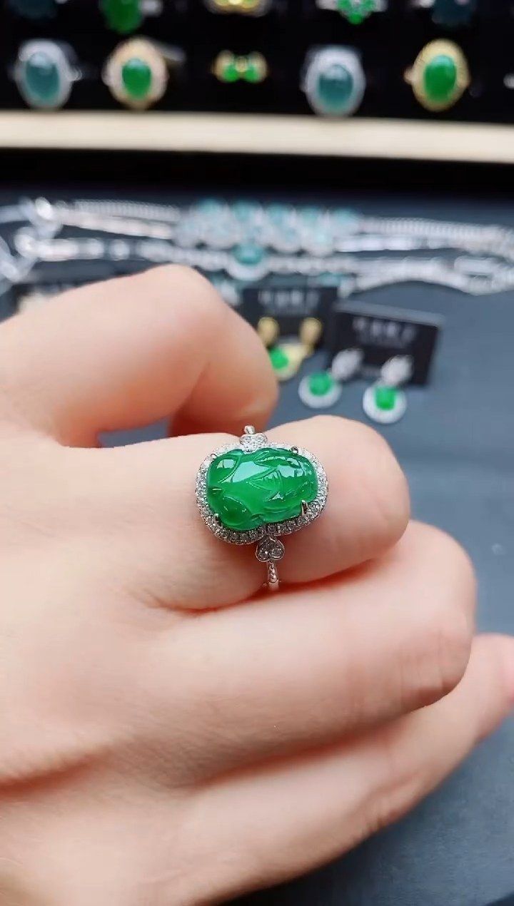 翡翠戒指银S925镶嵌50800