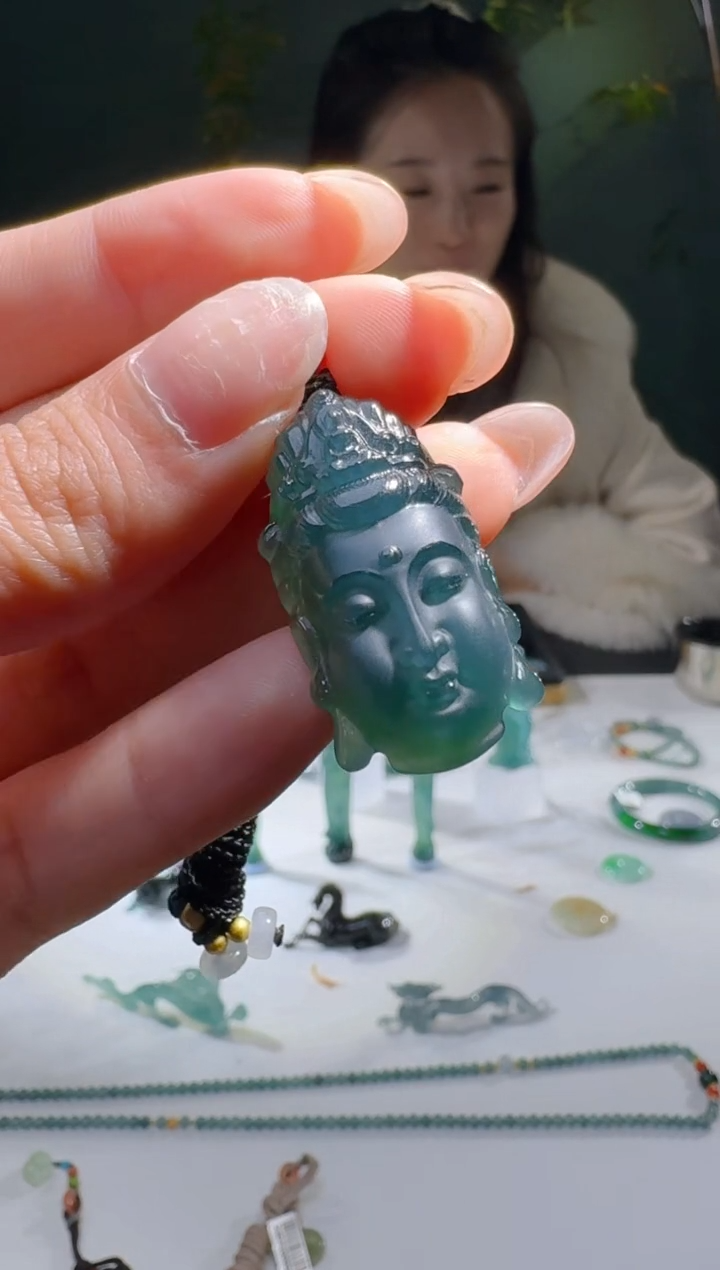 【闪购商品】翡翠颈饰未镶嵌天然A货翡翠佛头