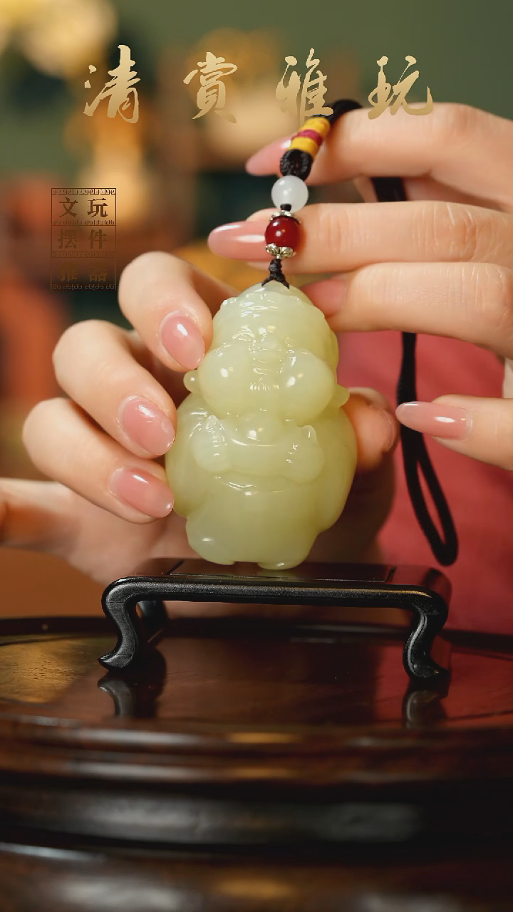 玉《丰盈在握》手把件摆件