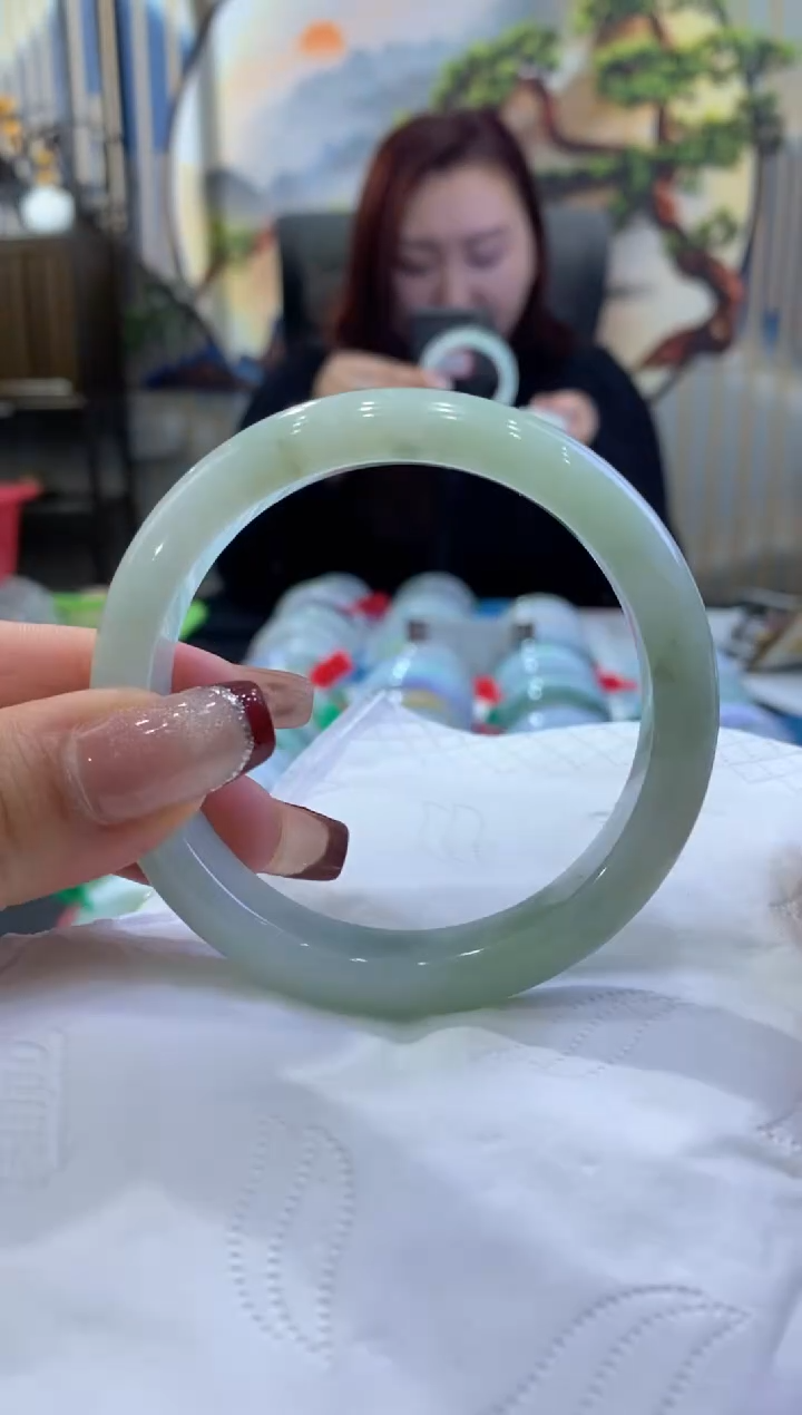 【闪购商品】翡翠手镯未镶嵌00005221