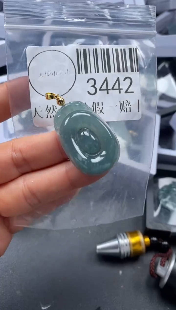 吊坠(不含链)未镶嵌翡翠3442