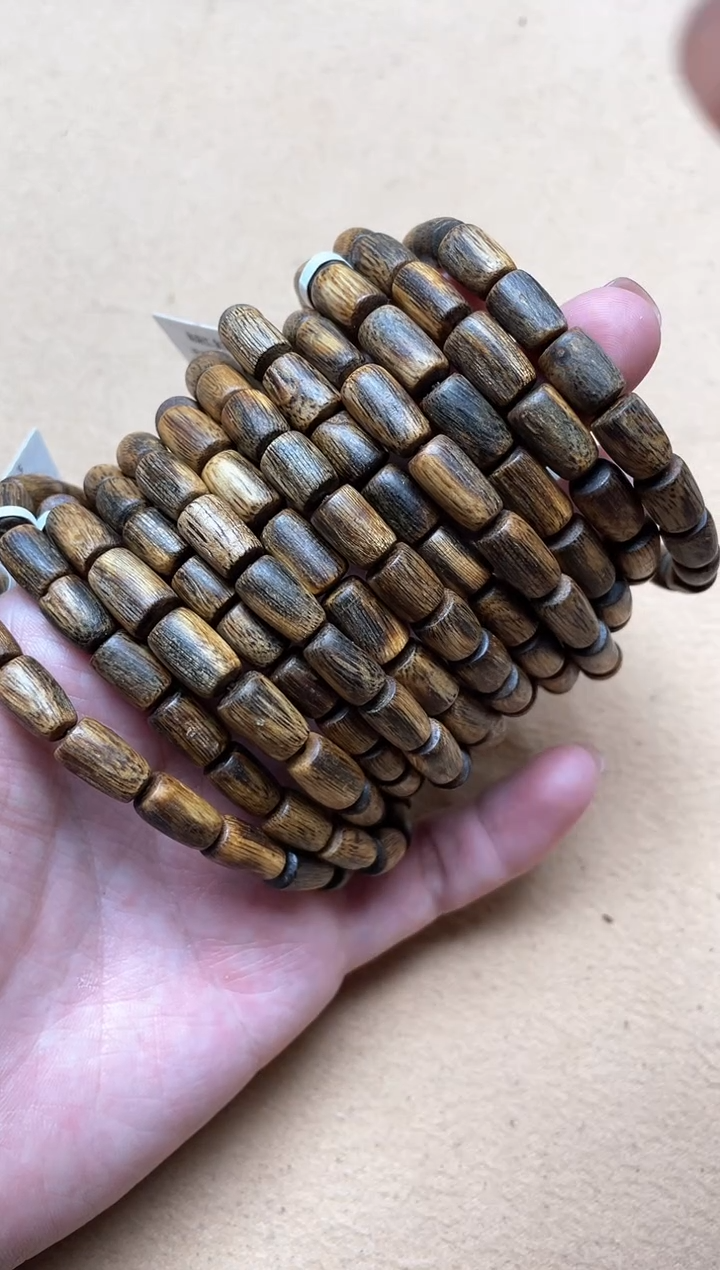 【闪购商品】沉香手串海南棋楠红金猊随型单圈多样性发其一