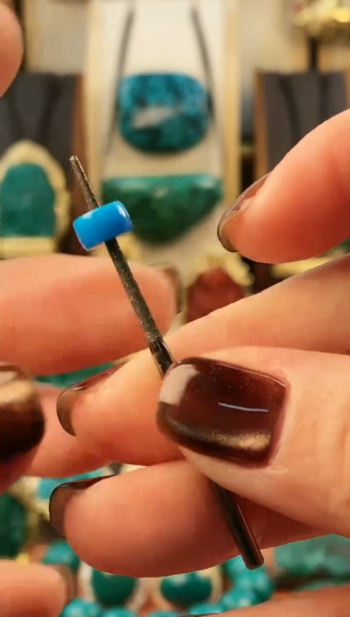 未镶嵌绿松石。直切 单颗  6.6*4.1mm  0.33g