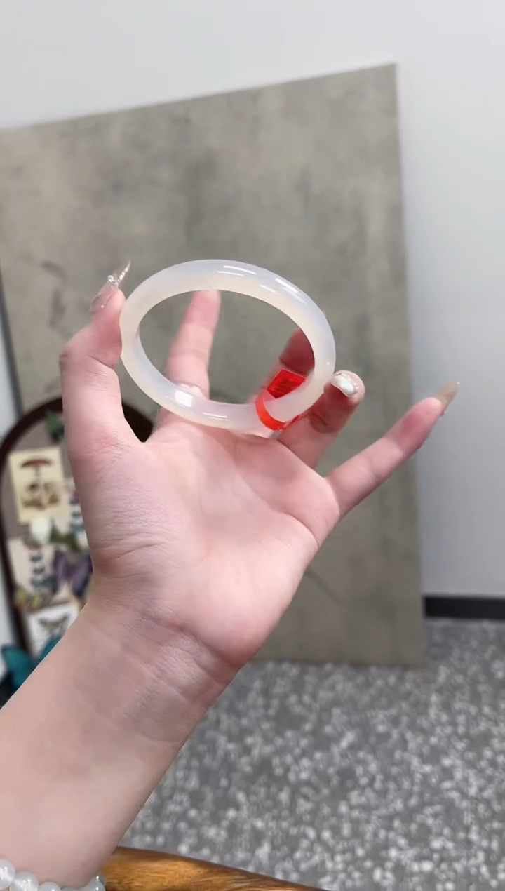 【闪购商品】玛瑙/玉髓手镯未镶嵌61圈 需要包容