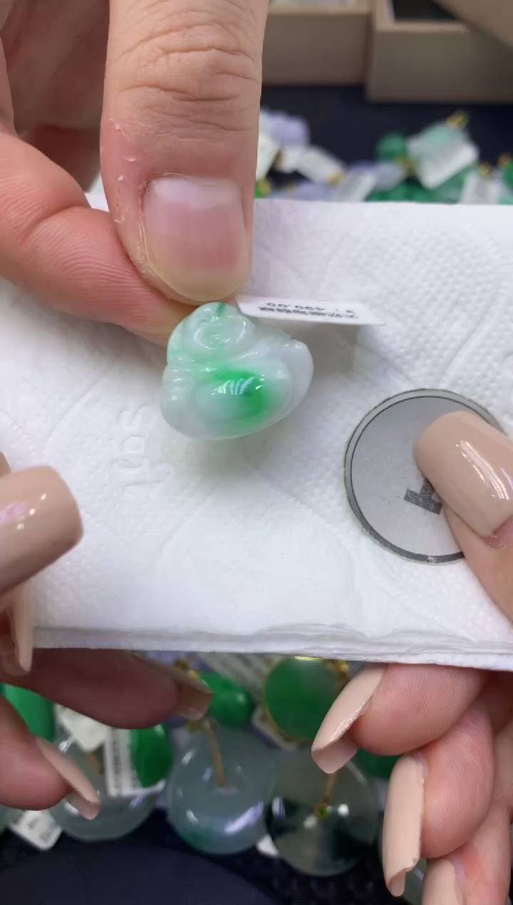 颈饰未镶嵌翡翠天然缅甸翡翠A货