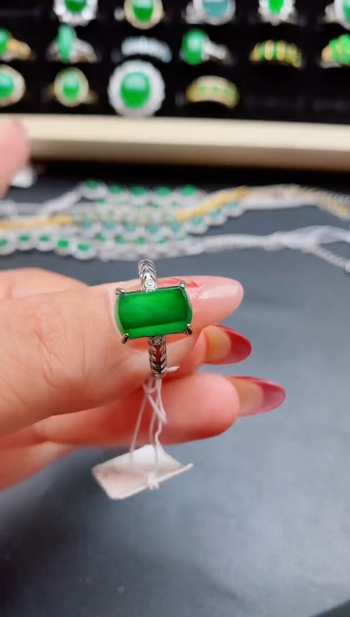 【闪购商品】翡翠戒指银S925镶嵌321321