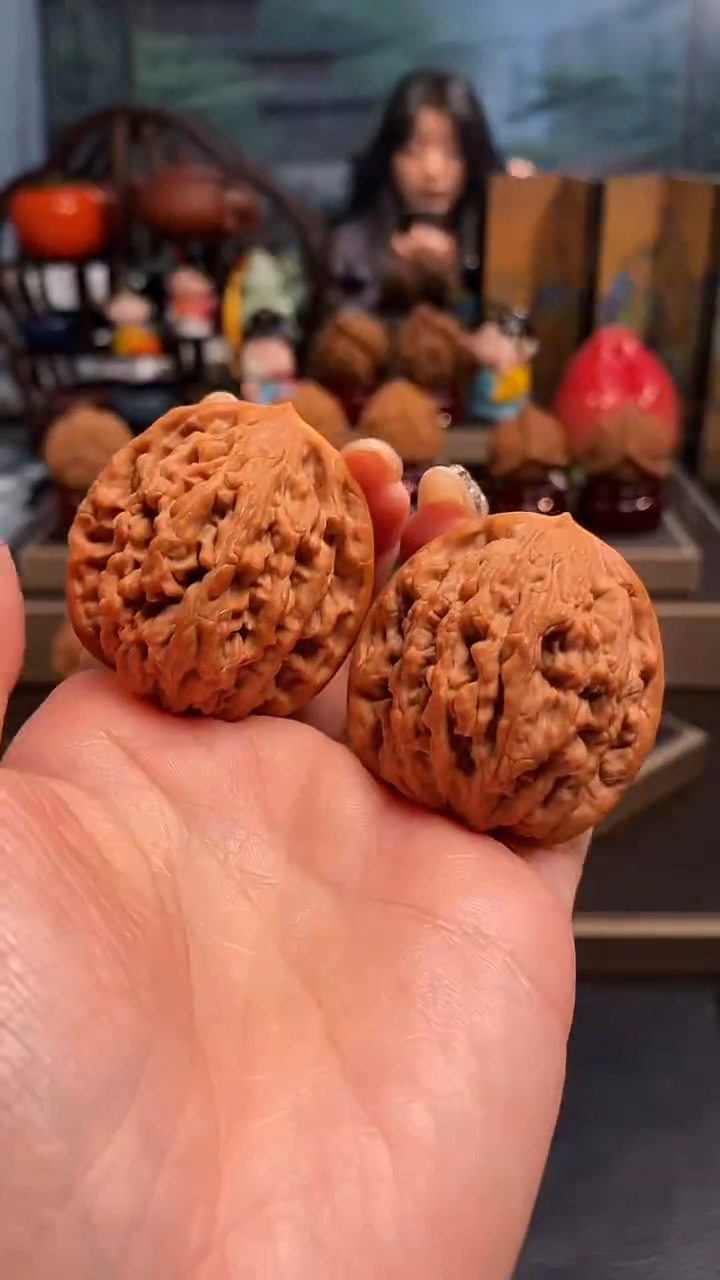 【闪购商品】文玩核桃把件H 888麦穗虎头41尺