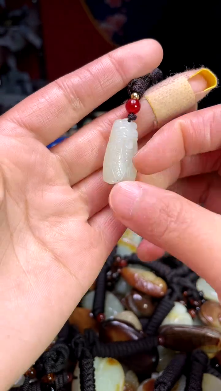 【闪购商品】和田玉颈饰未镶嵌1