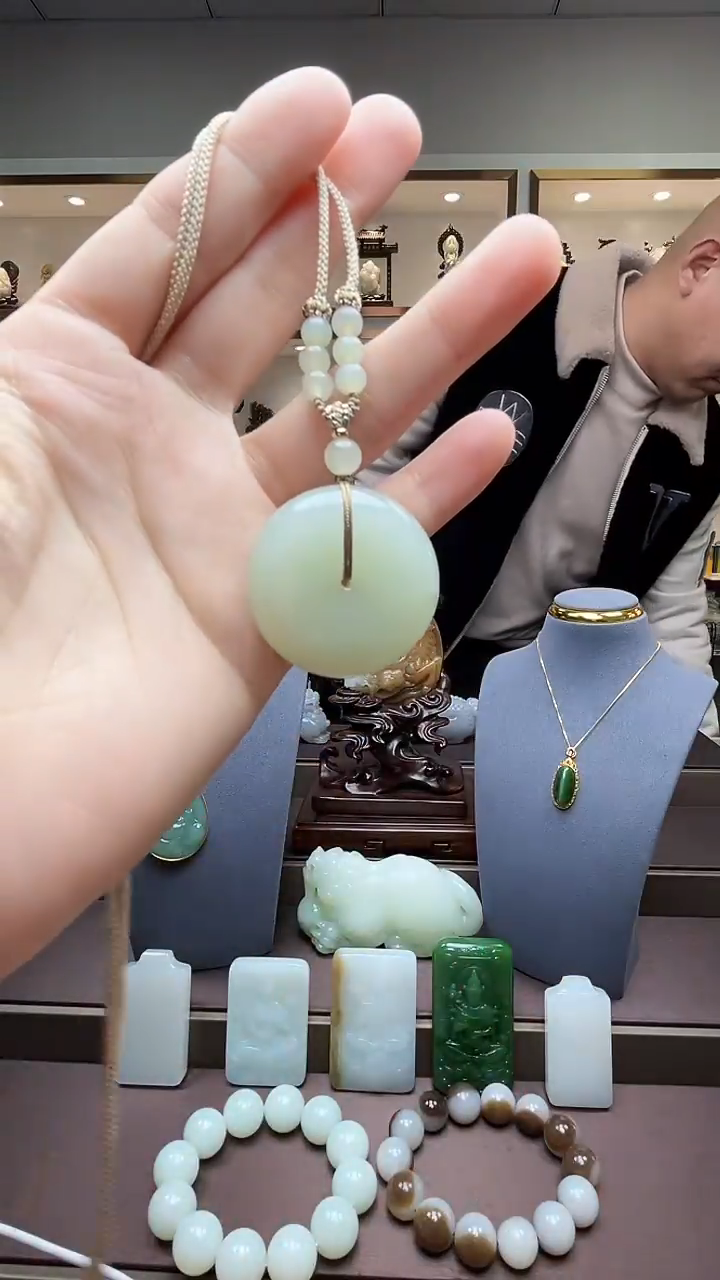 【闪购商品】和田玉挂件未镶嵌苏