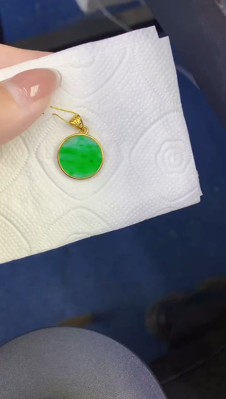 颈饰未镶嵌翡翠缅甸天然翡翠A货