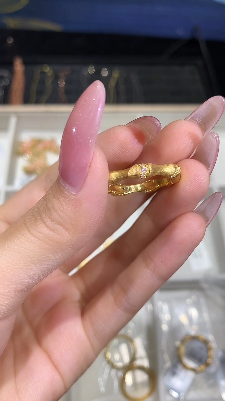 【闪购商品】18K金戒指/指环戒指时尚