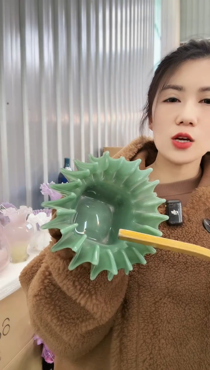 501直播玻璃花瓶