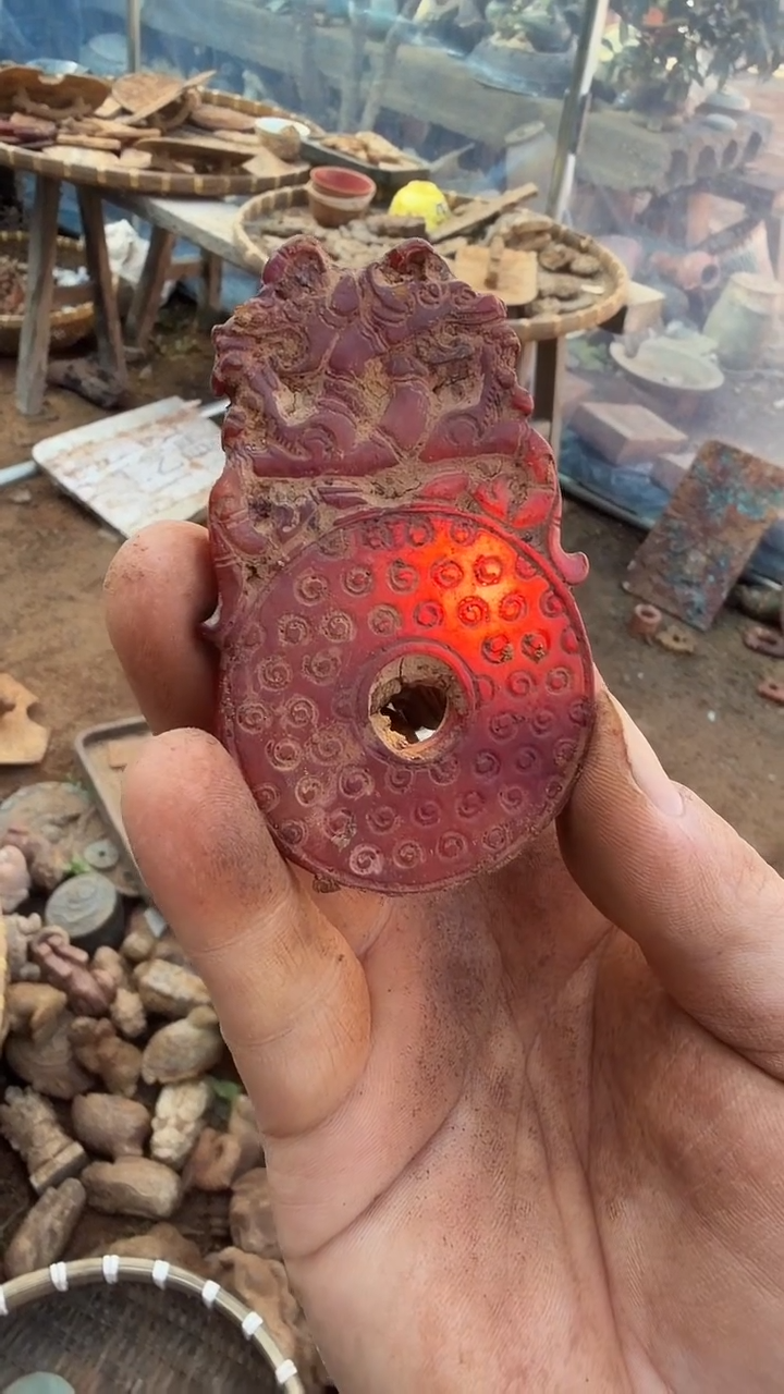 未镶嵌岫岩河磨玉（透闪石质玉）挂件岫岩河磨玉