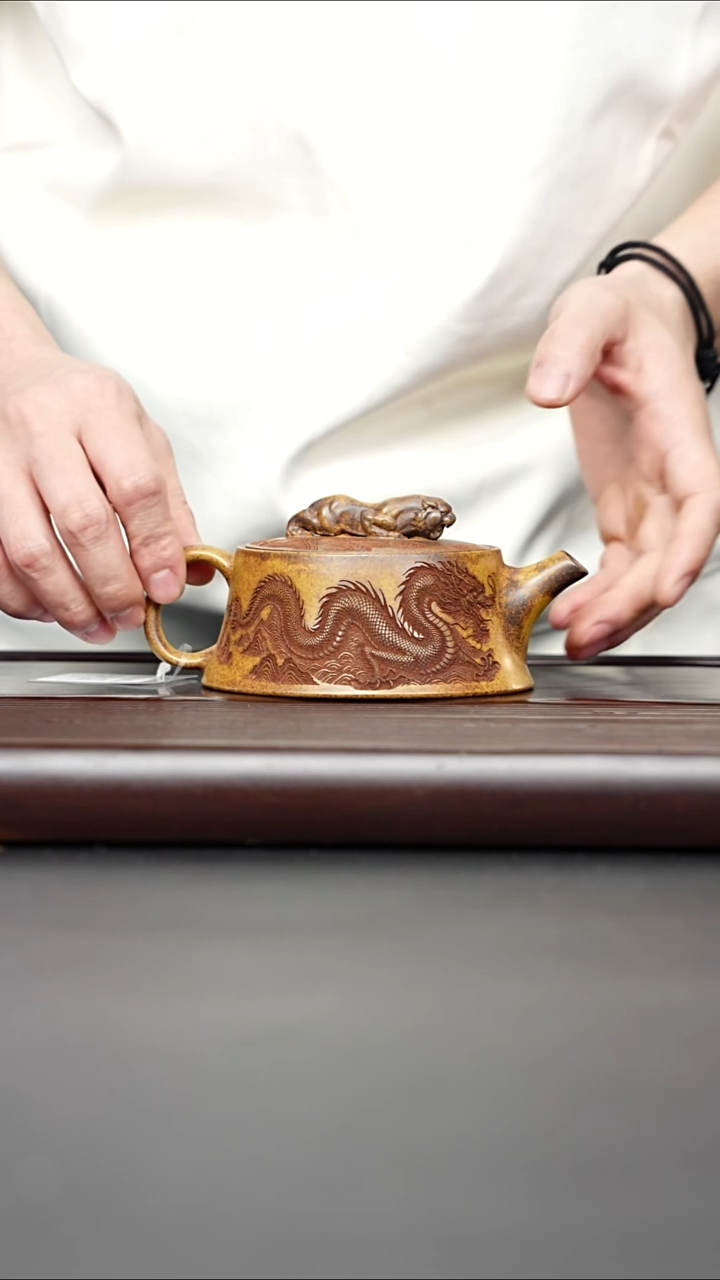 紫砂壶宜兴紫砂 卧虎藏龙柱础壶 龙骨金砂 李三妹 730