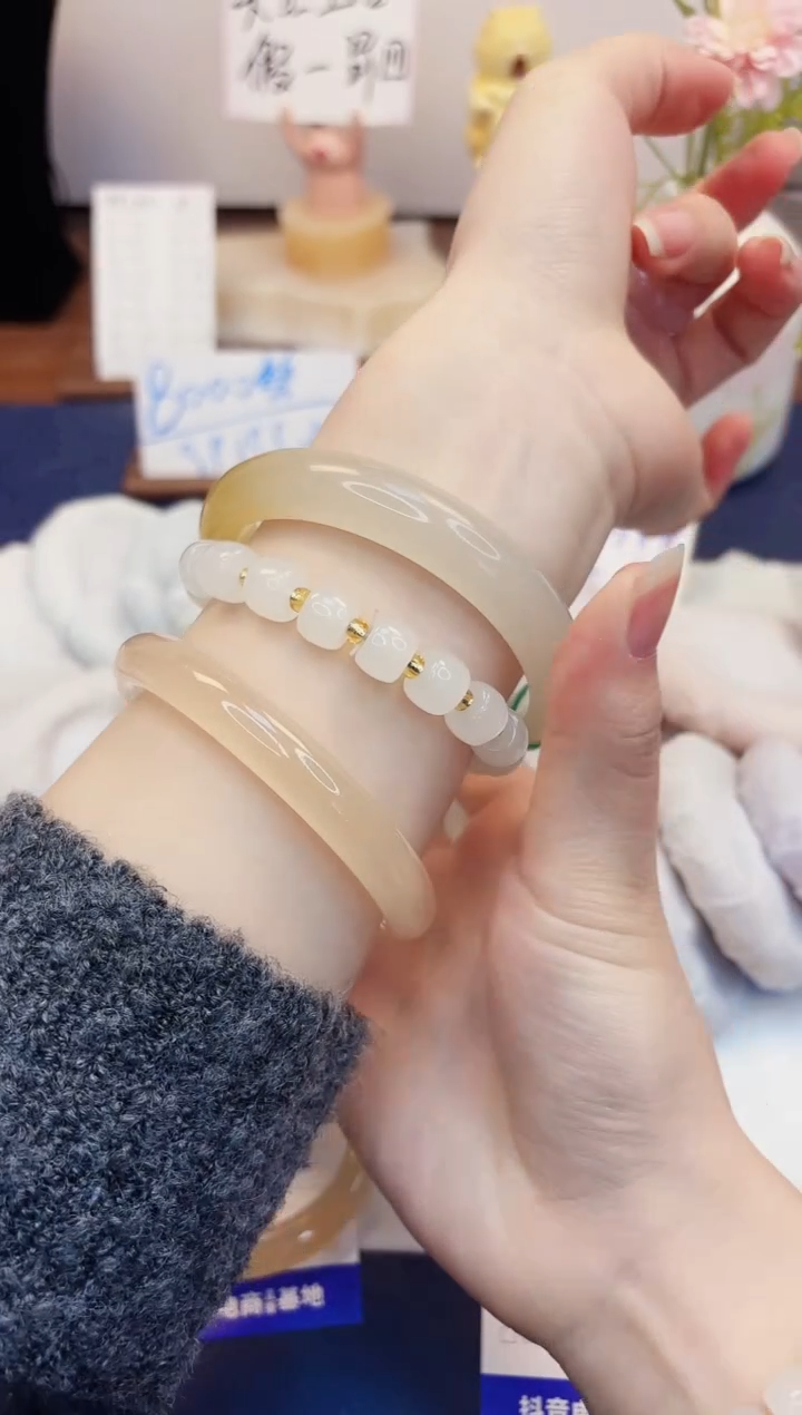 【闪购商品】石英质玉手镯未镶嵌9-财气镯-圈口62