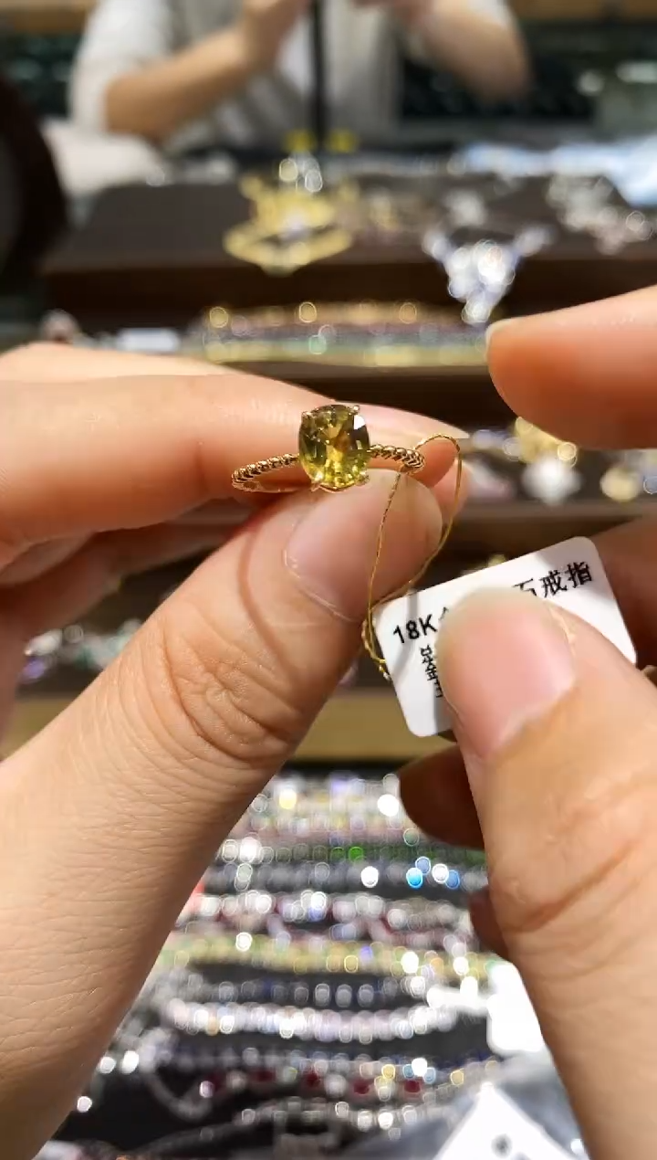 【闪购商品】蓝宝石戒指18K金镶嵌戒指