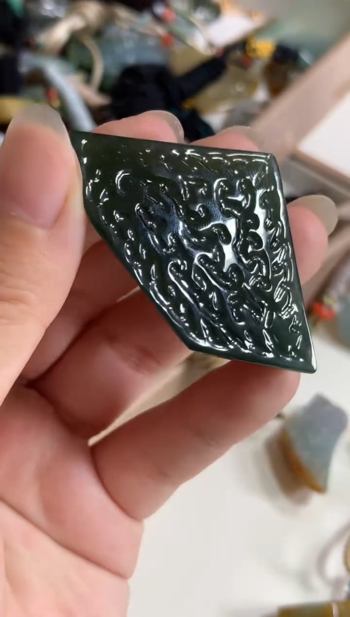 【闪购商品】翡翠颈饰未镶嵌吊坠