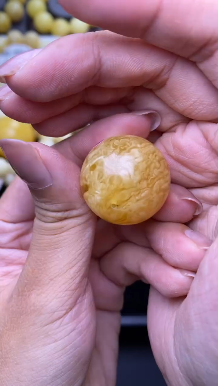 裸石琥珀未镶嵌大小姐珠宝87