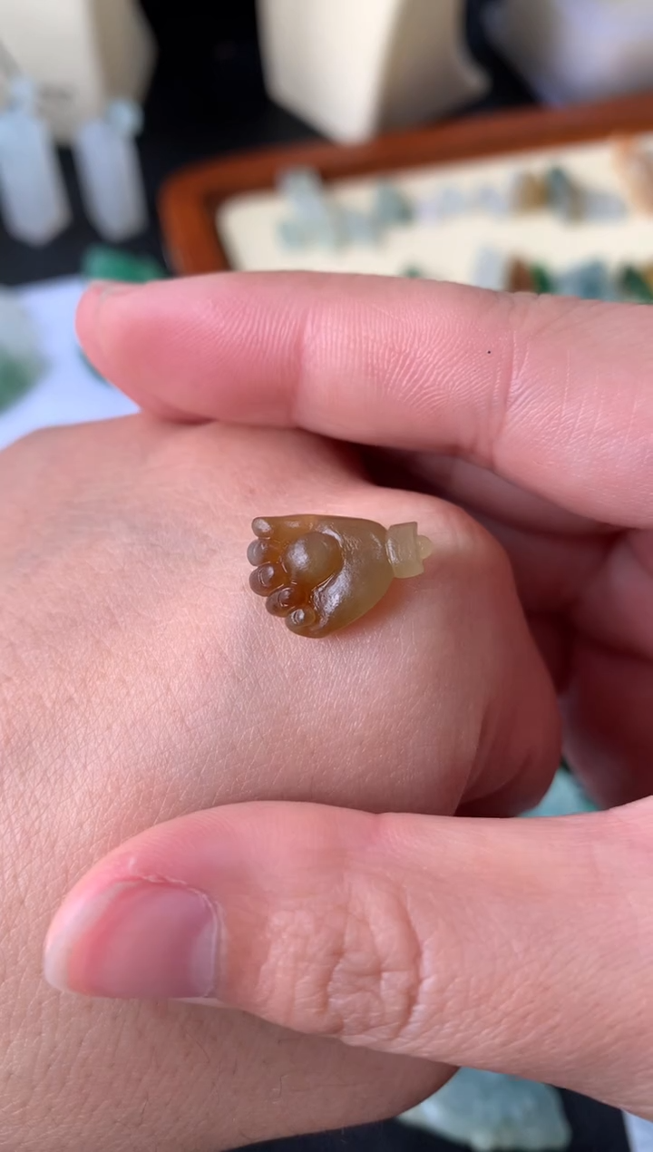 【闪购商品】定制翡翠未镶嵌翡翠