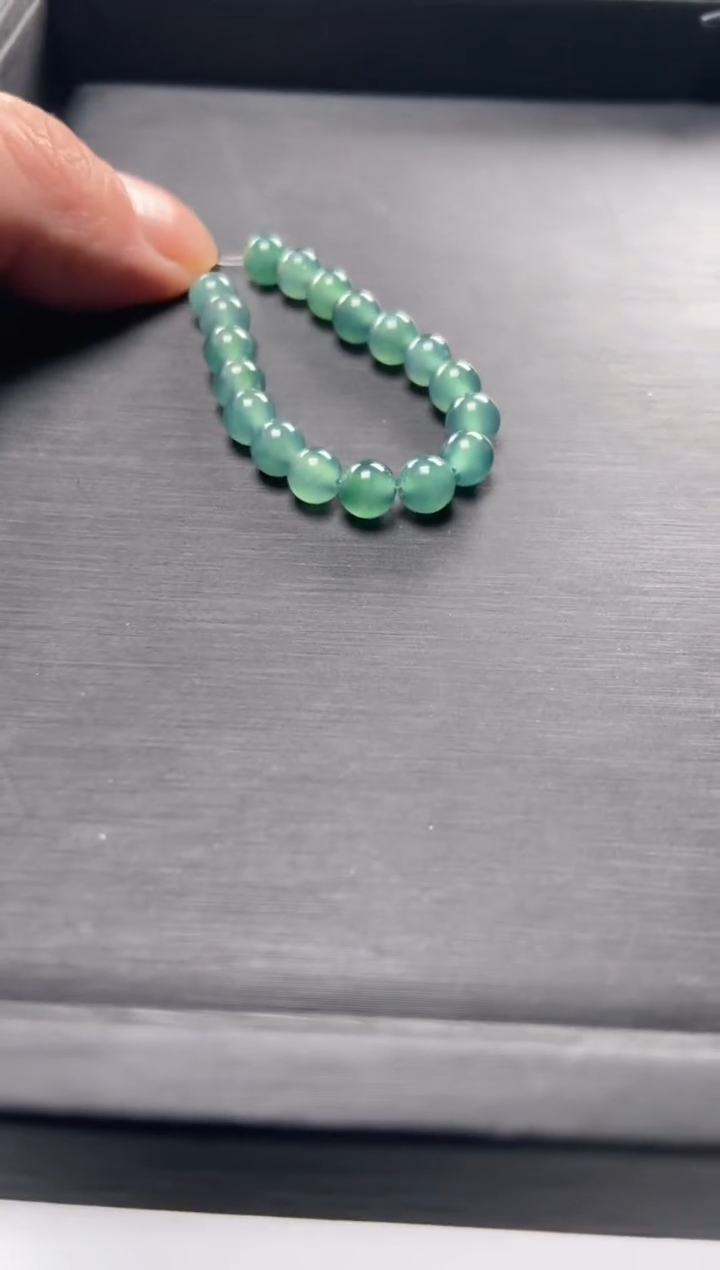 【闪购商品】翡翠手链未镶嵌多样性发货37颗卡5