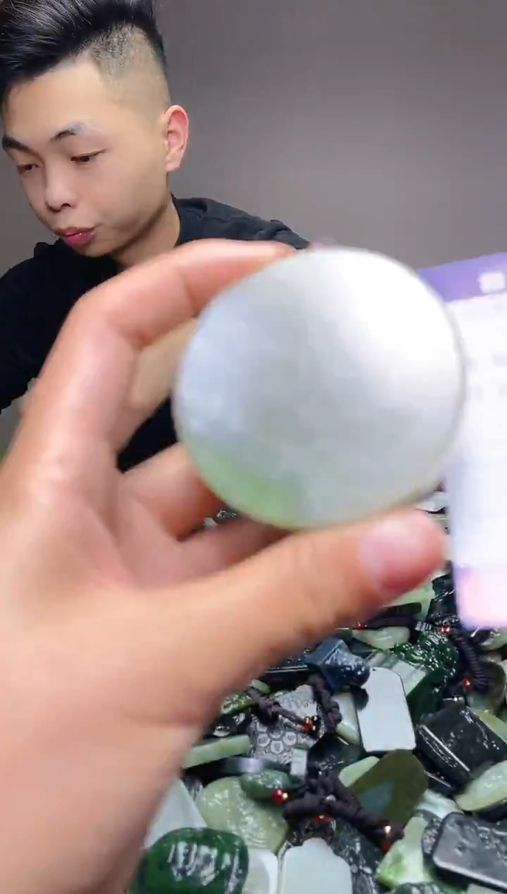 颈饰未镶嵌和田玉1059