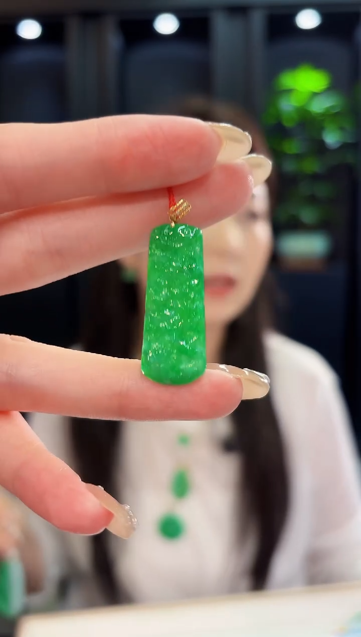 翡翠18K金镶嵌颈饰 缅料A货/支持复检/一件